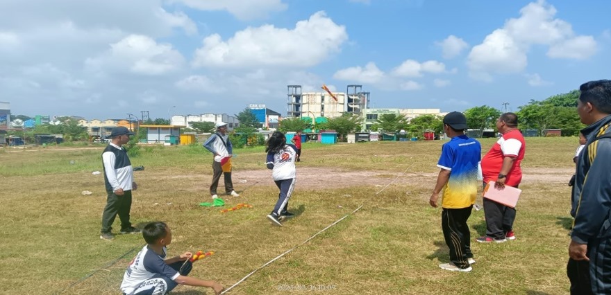 Lomba Lempar Jauh tingkat SD